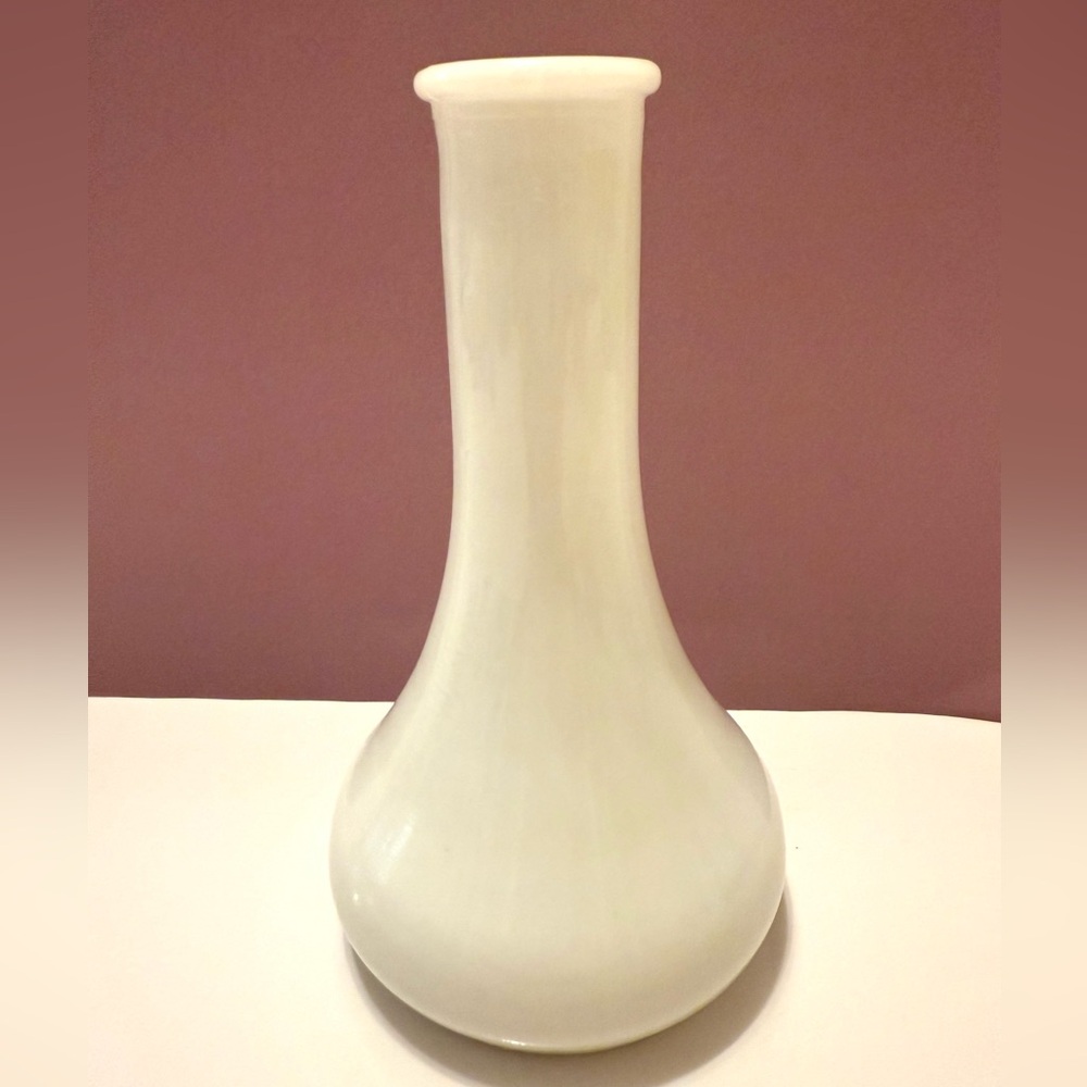 Vintage Milk Glass Vase – Teardrop Shape – 6” – Made in USA